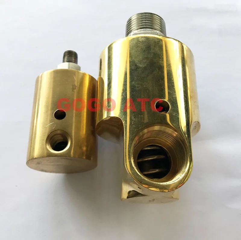 Righthand Thread High Temperature Industrial Brass Swivel Joint Cooling Water Connector
