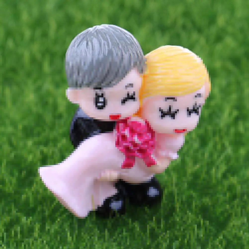 Yiphates Miniature Garden Decor, Sweety Lovers Couple Figurines Miniatures Fairy Garden Crafts Decoration Accessories, Miniature Fairy Garden Decor