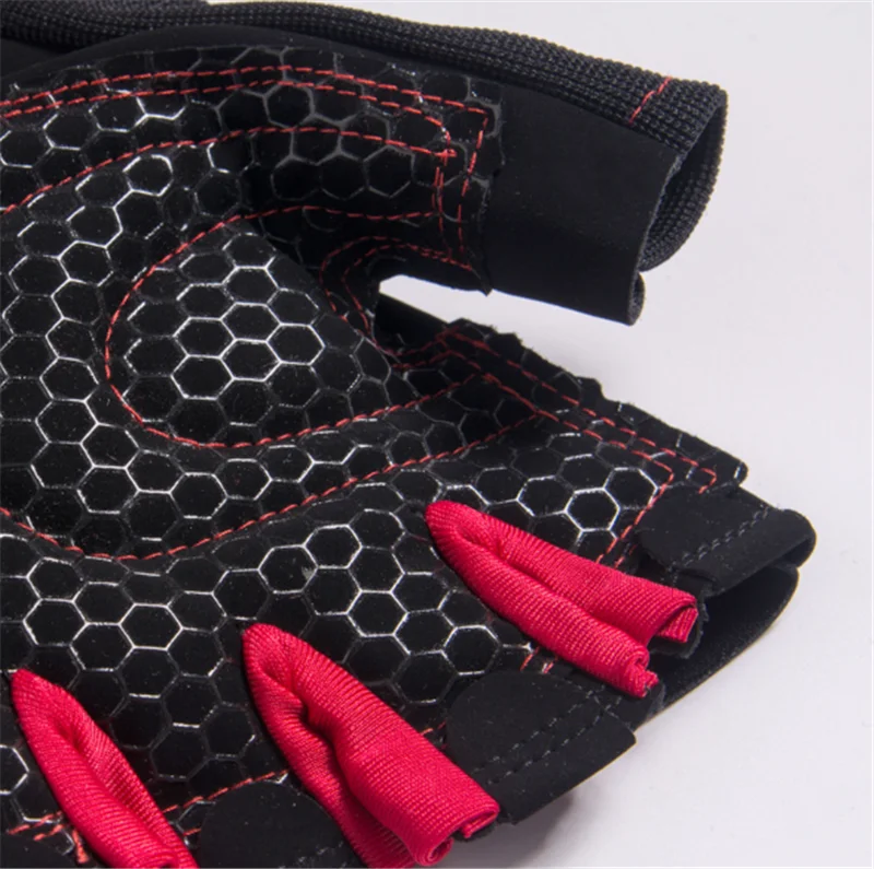 Sports Gloves (1).png
