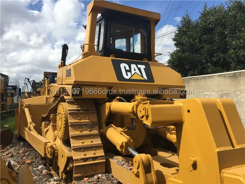 CAT D8R (10).jpg