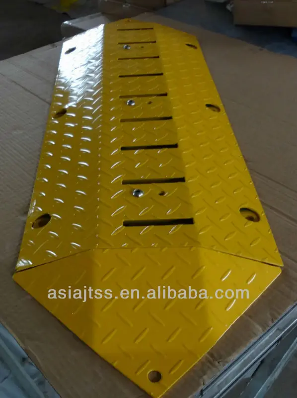 One-way Yellow Metal Speed Bump traffic Spike Barrier Tyre Killer for highway