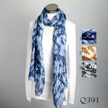 white cotton scarf to tie dye