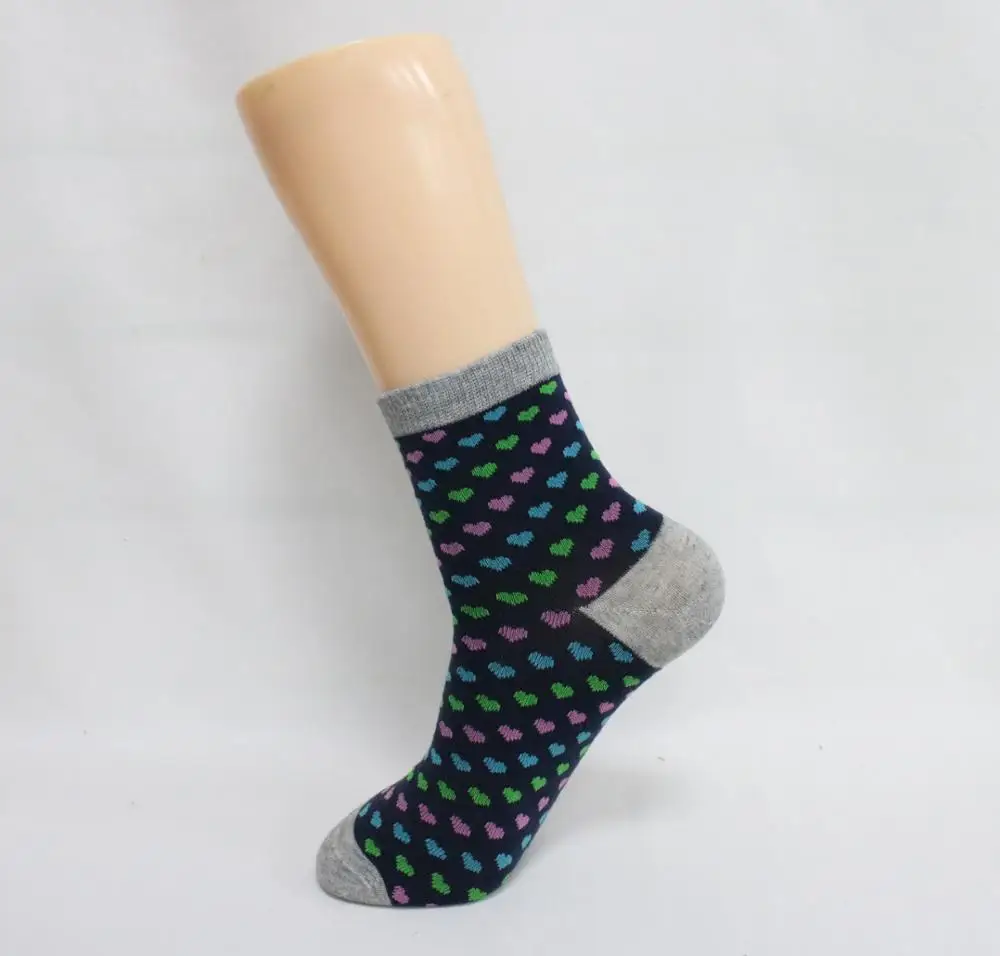 OEM Fahion Christmas winter cotton long knee cute compression women socks