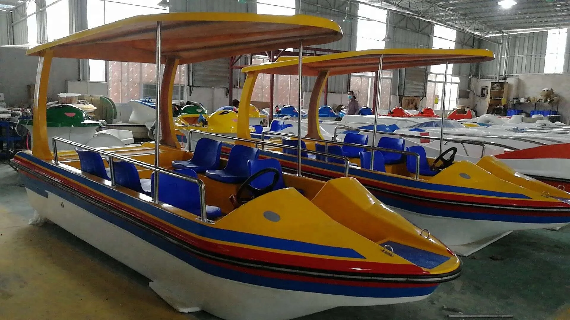 New Sightseeing Electric Boat Water Pedal Boat (m080) Buy New