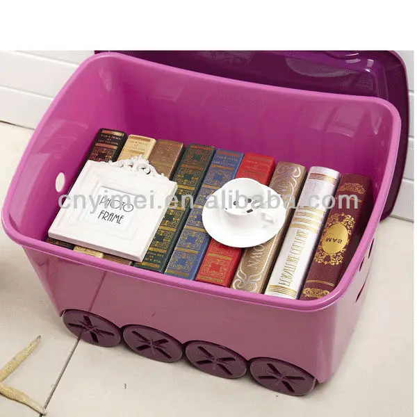 lidded toy box