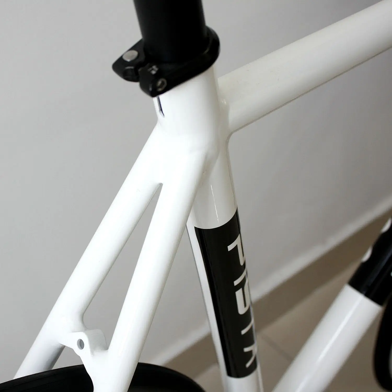 fixed gear bike