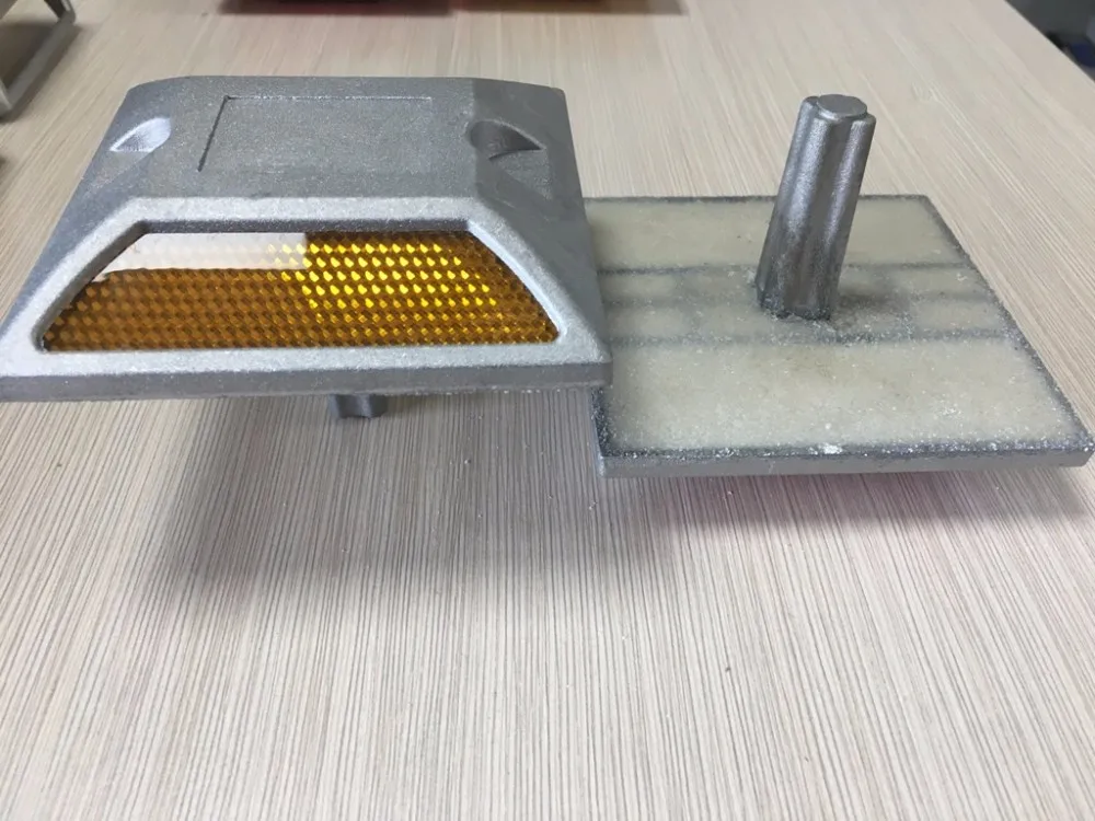 Aluminum+Road+Stud+Bottom+Sand