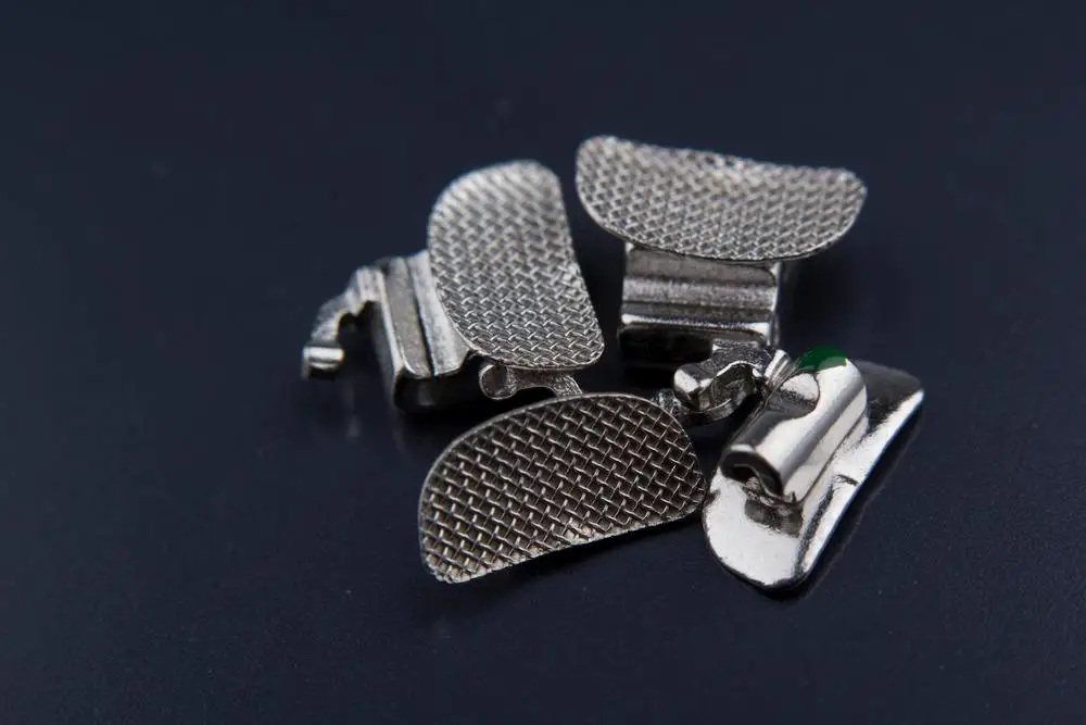 保护口腔正畸粘合颊面管