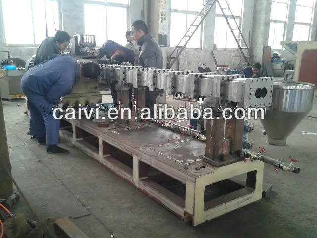 extruder forming table