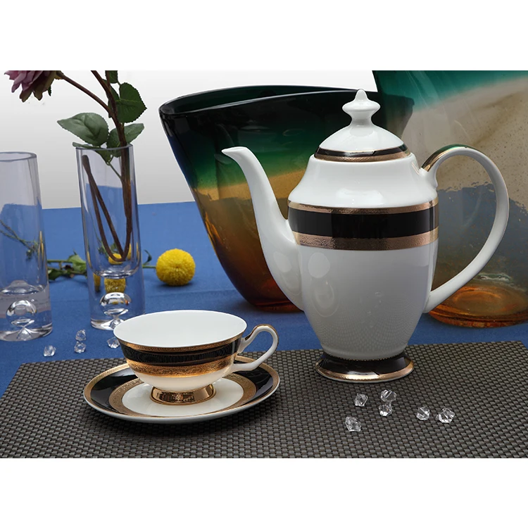 P&T Royal Porcelain Ware European style New design ceramic teapot and cup bone china teapot for tea & coffee