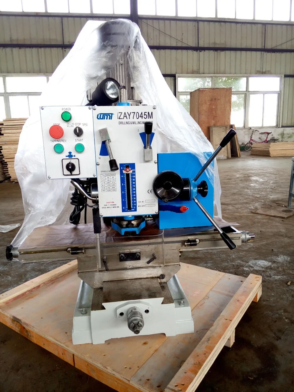 Zay7045m Mill 45 Degree Swivel Table Mill Machinery Bench Top Milling