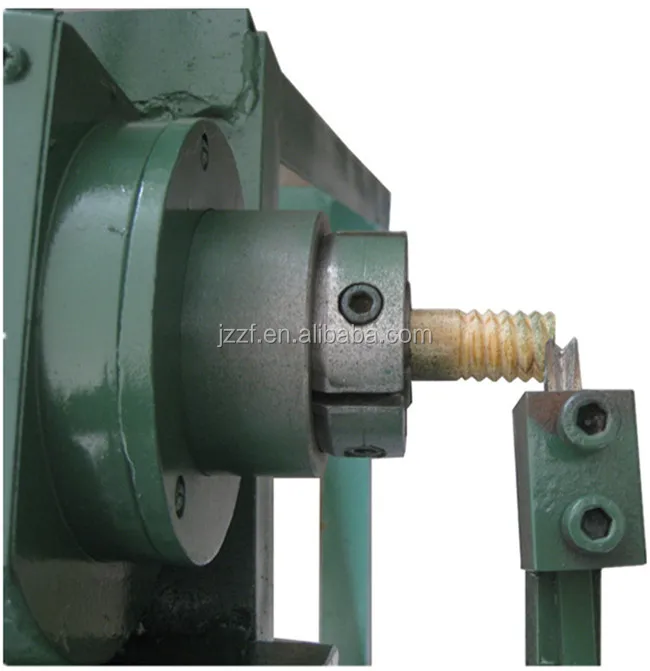 wood thread cutting tool.jpg