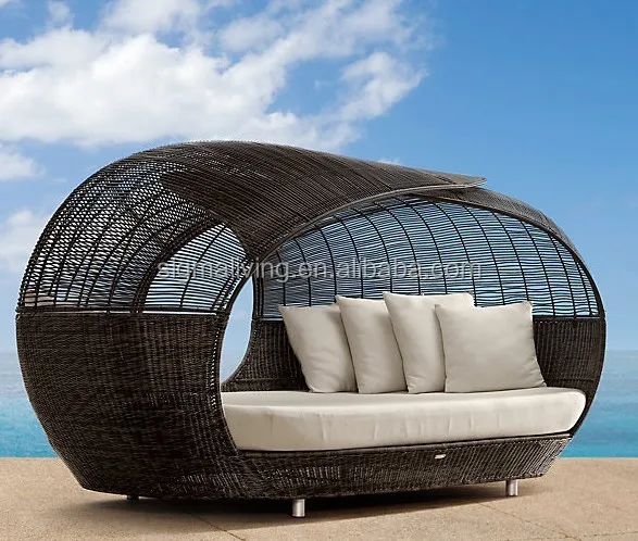 Hot sale comfortable poolside furniture rattan outdoor luxury bird nest beds