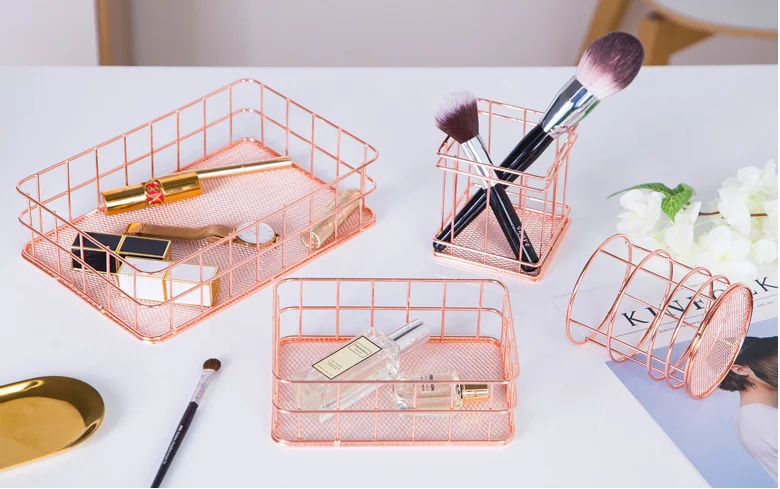 rose gold makeup holder