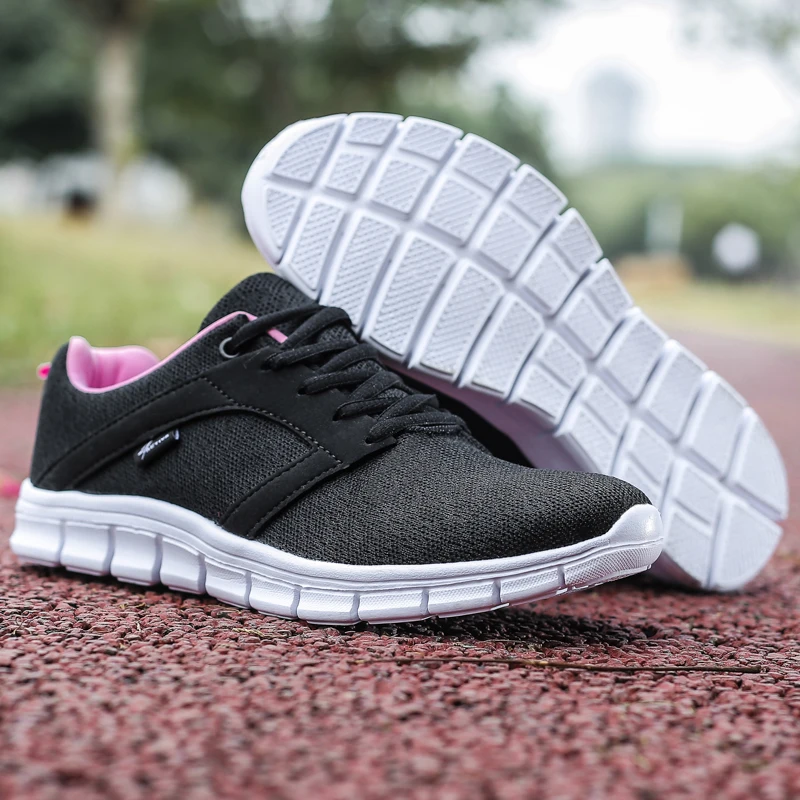 New Style High Top Breathable Durable Sports Shoes And