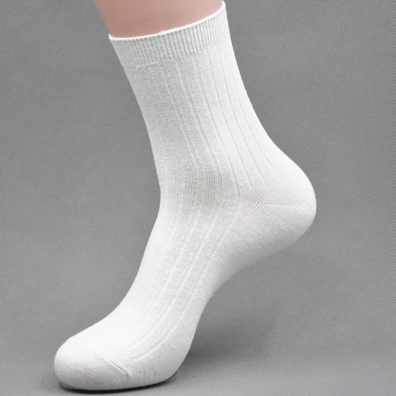 White socks. Белые носки. Носки белые длинные. Белые носки мужские. Длинные белые носки мужские.