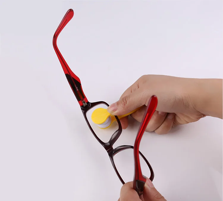Portable Essential Glasses Cleaner With Key Ring Microfibre Spectacles