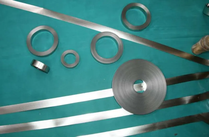 Fe-base amorphous alloy ribbon