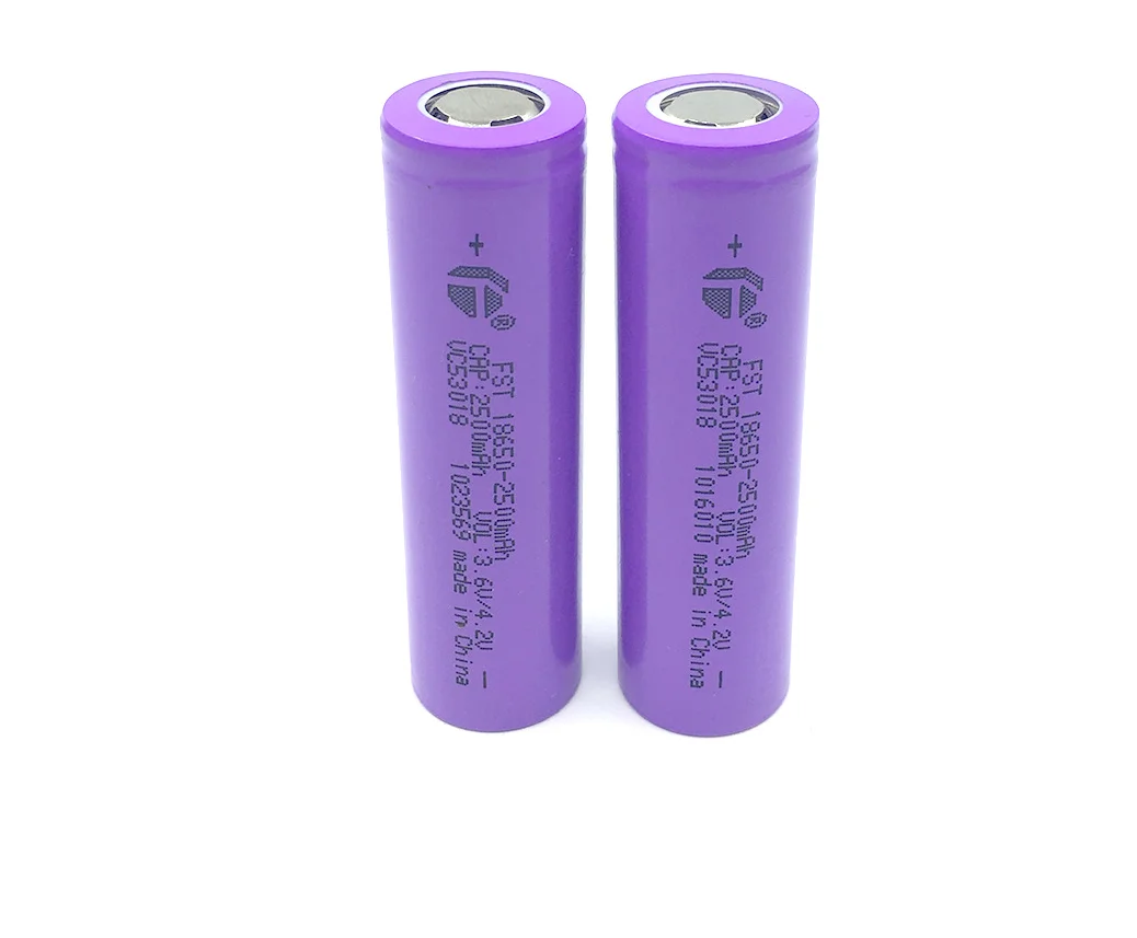 Аккумуляторы 2500 мач. FST 18650 2500 Mah. 18650 Battery 3.7 v 2500mah. FST аккумуляторов 18650. 18650 2500 Mah 3.7v.