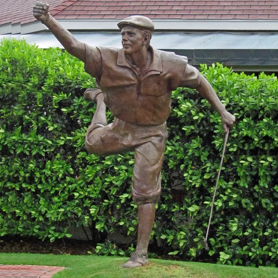 Life Size Resin / Bronze Golfer Statue For Outdoor Golf Grass Lawn