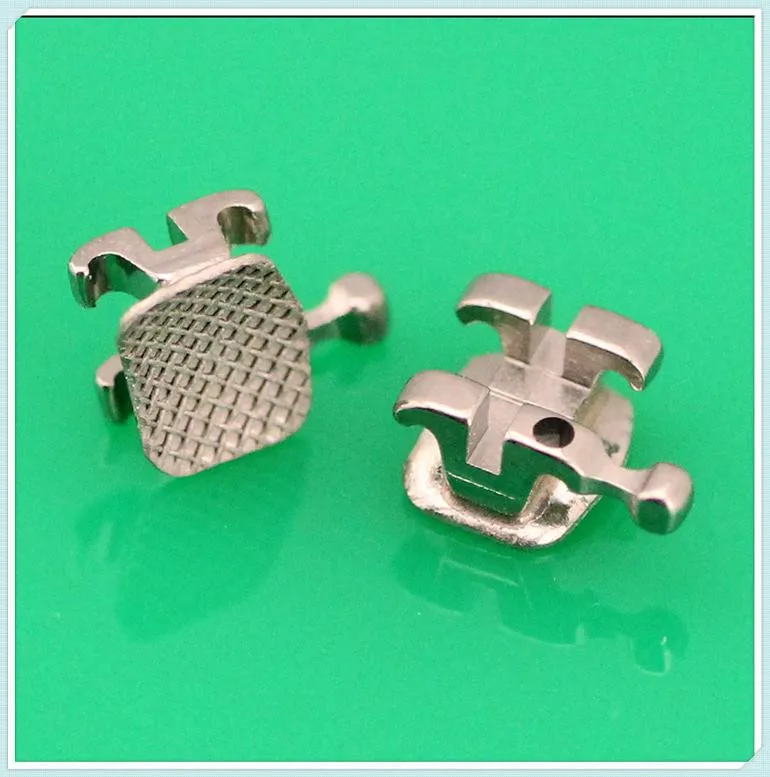Orthodontic 3M brand metalic brakcets_.jpg
