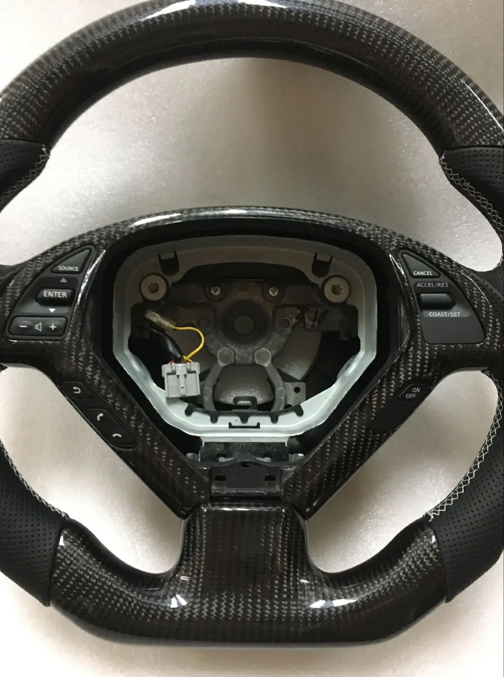 100 Real Carbon Fiber/Leather Car Steering Wheel For Infiniti G37 G25