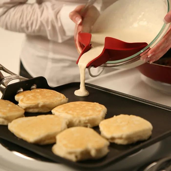 Silicone Slip-On Pour Spout05.jpg