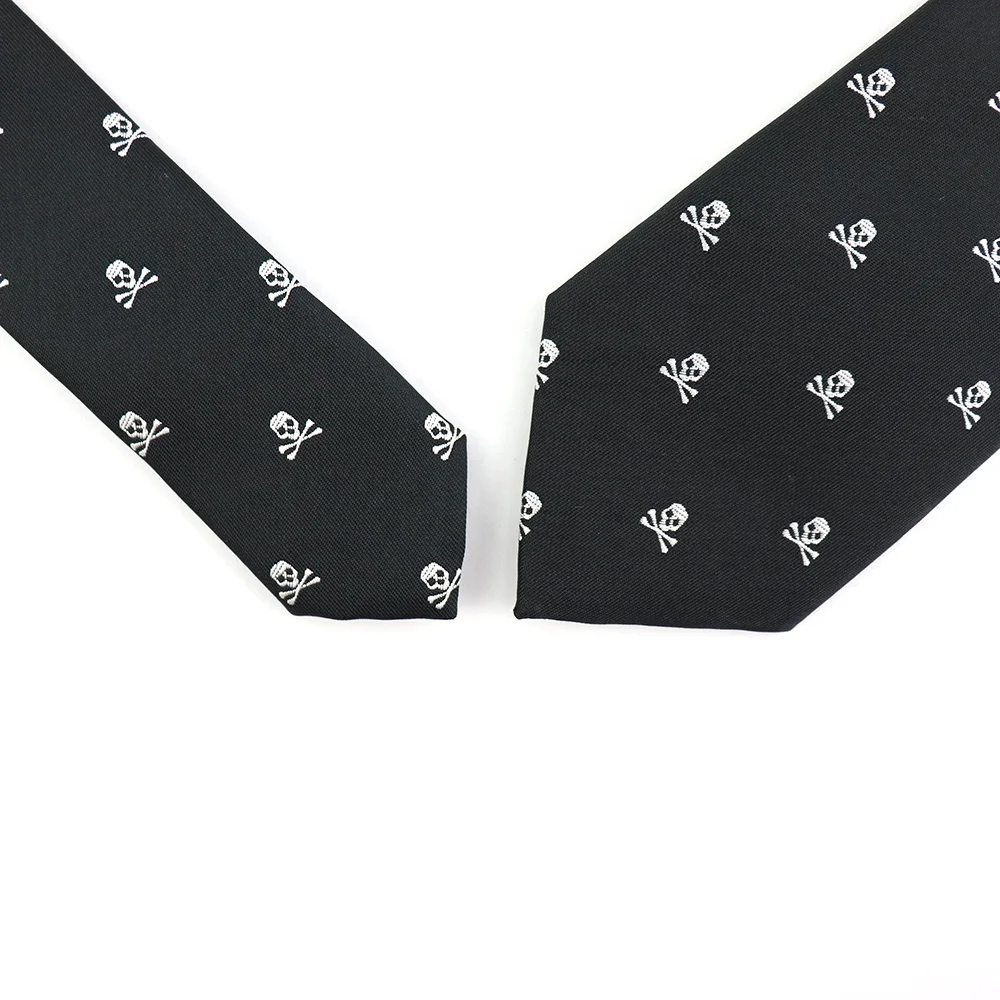 skull necktie (3).jpg
