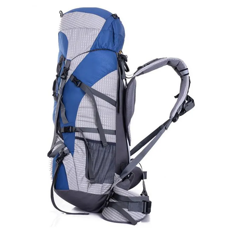 mountain climbing bag