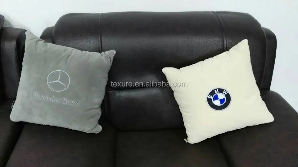 pillow +blanket 2.jpg