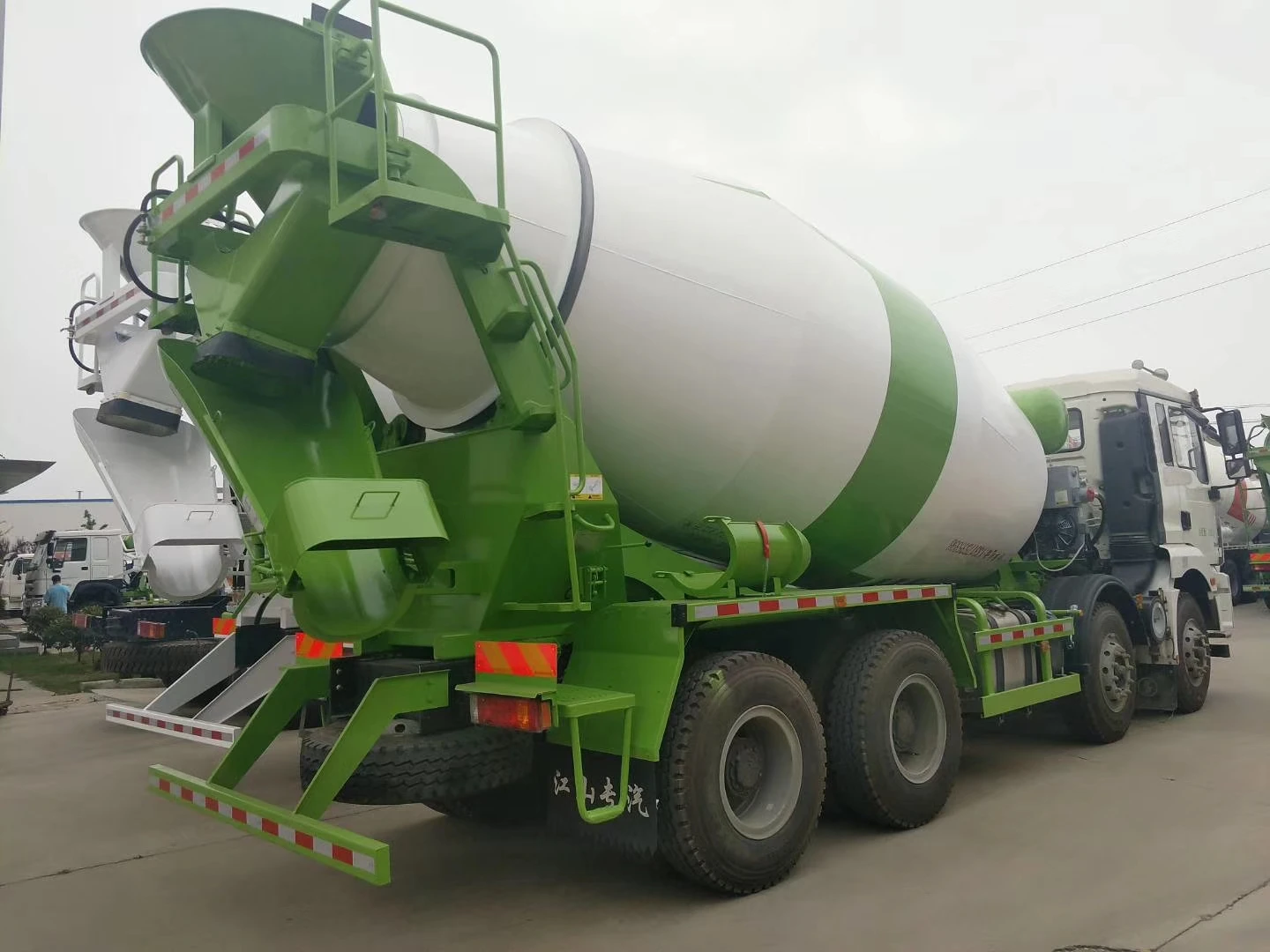 Shacman 12m3 8*4 Self Loading Concrete Mixer Truck Buy 12 14 Cubic