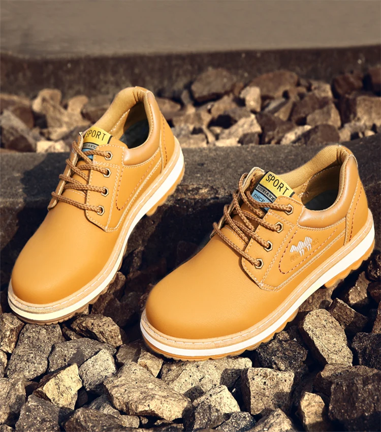 casual wear with rubber shoes