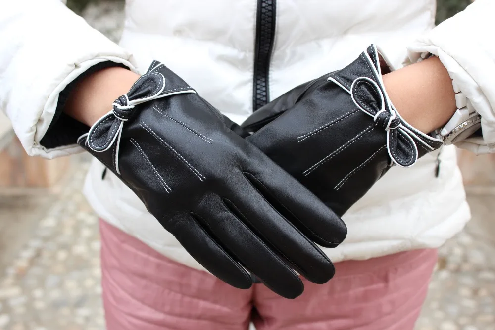 Girl's short leather gloves made from hebei factory