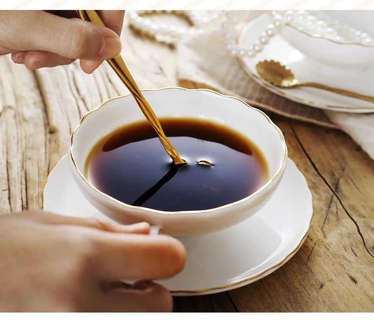 Bone china English afternoon tea coffee cup and saucer with gold rim handmade high-end gift box set