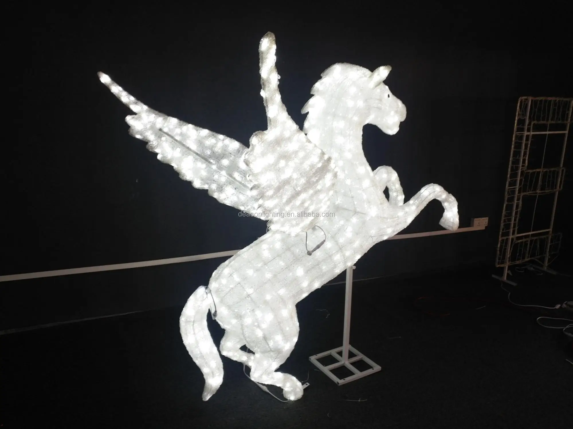 Outdoor Led 3d Flying Horse Sculpture Light - Buy Outdoor Lighted Horse ...