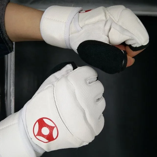 High Quality Kyokushin Karate Gi Uniform Karate Gloves,Karate Mitts