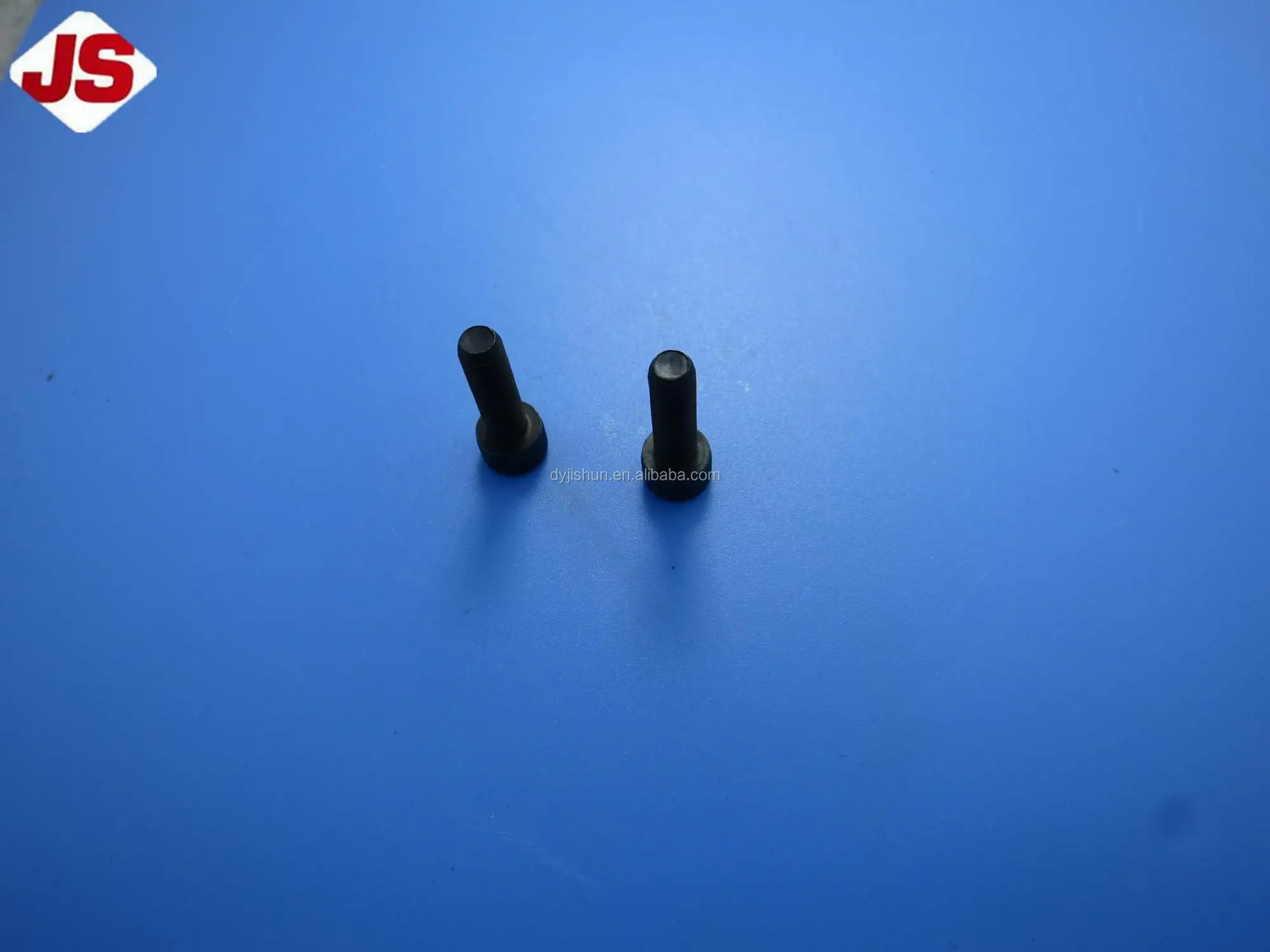 TITAN DK2500 2502K HIGH ACCURACY INDUSTRIAL CARPET OVEREDGING SEWING PARTS SEWING ACCESSORIES GARMENT 25571V SCREW M6X1 L-20