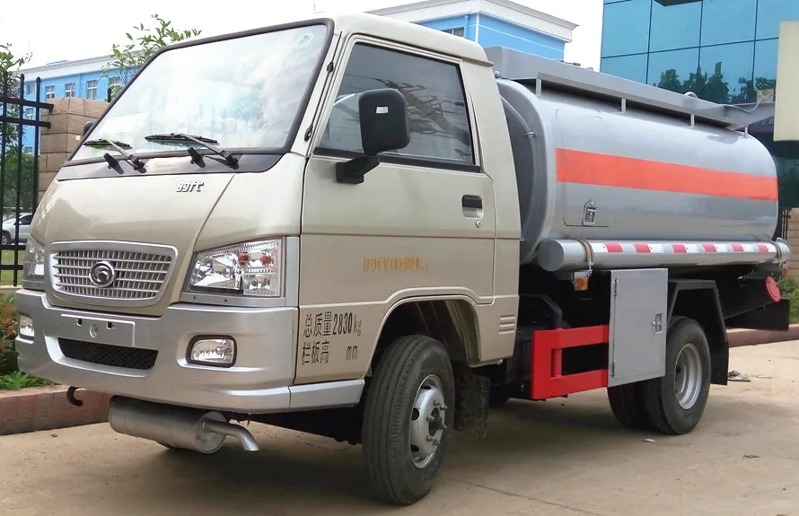 Foton 4x2 2000l Refueling Truck 2m3 Fuelling Vehicle Capacity Fuel Tank