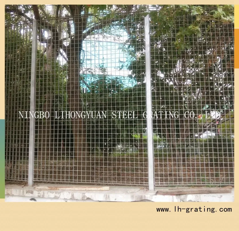 Galvanized And Painted Steel Grating Fence Buy Steel Grating Fence