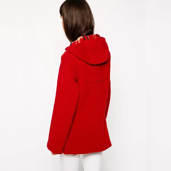 manteau rouge a capuche
