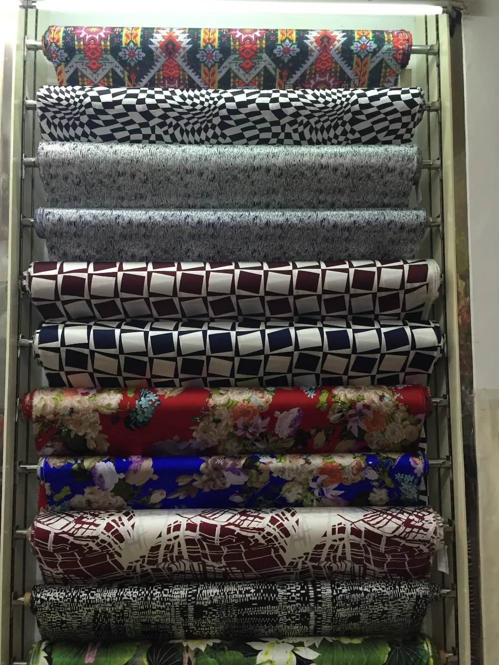 Printed Silk Chiffon Fabric In Green Leaves Design Silk Fabric Wholesale Digital Printing 100