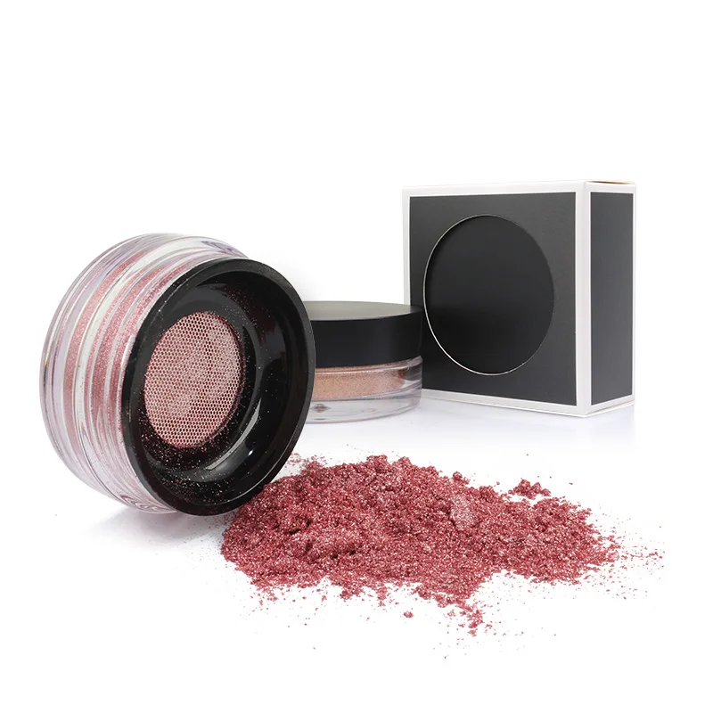 Loose highlight makeup