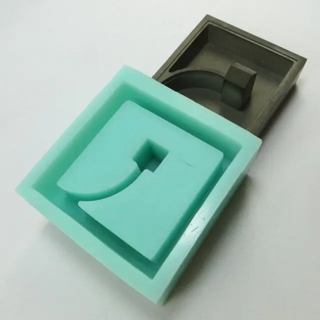 flower planter mould 3.jpg