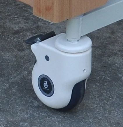 Luxury electric nursing home care family used bed