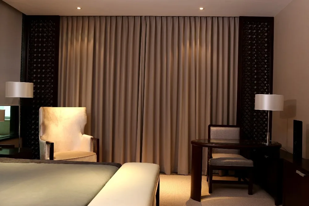 Thermal Insulated Fire Proof Hotel Blackout Customized Window Treatment