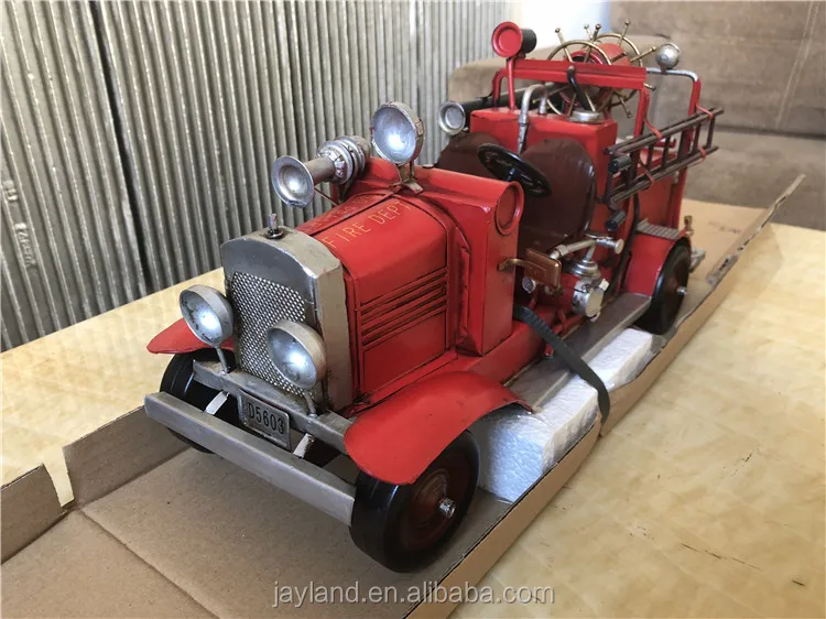 Antique Style Metal Model Fire engine Model