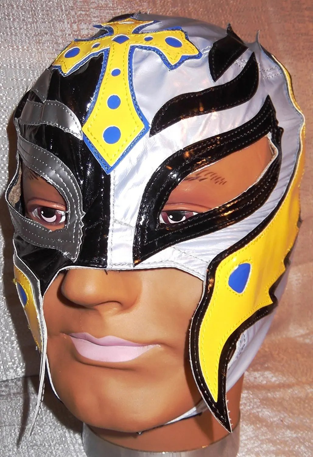 Buy Wwe Official Rey Mysterio Youth Size Green Black Wrestling Mask Licensed In Cheap Price On Alibaba Com