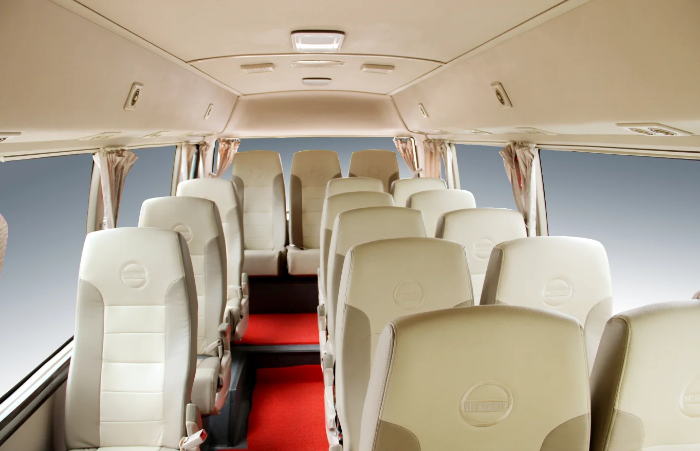 中国品牌的执行情况 m 月座椅豪华长途电动大巴出售