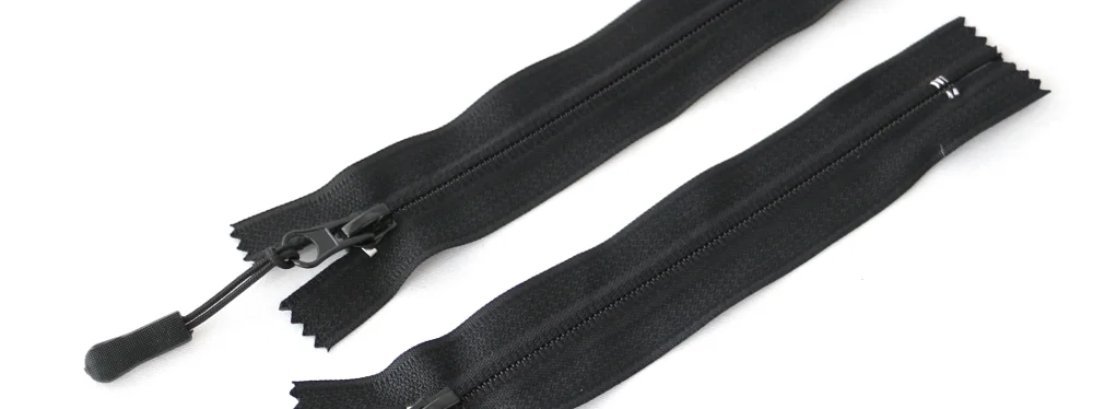 Toothy Nylon Reverse Zipper with PVC Rubber Silicone Slider