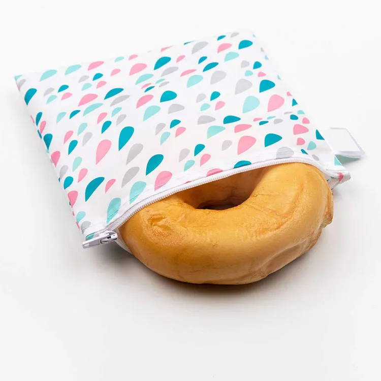 small insulated snack bag